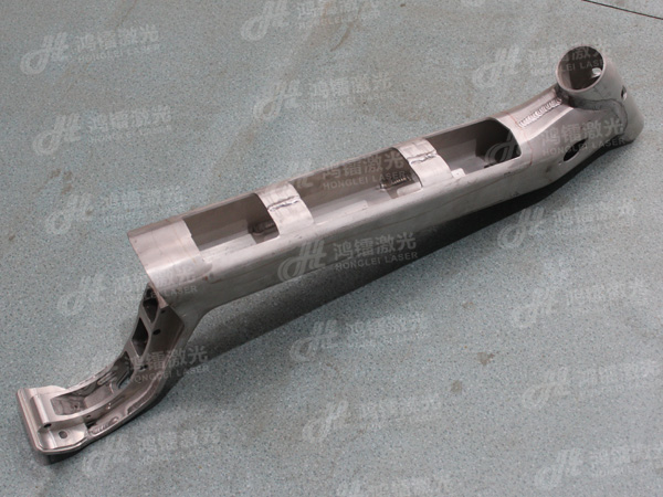 電池倉激光切割