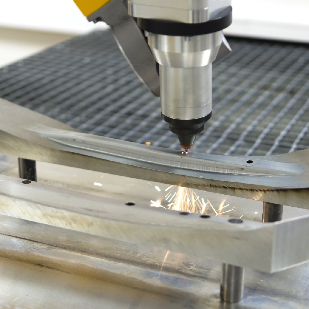 異形切割加工利器----三維光纖激光切割機(jī)