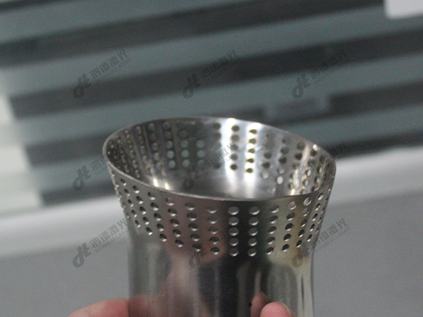 摩托車(chē)排氣管切微孔